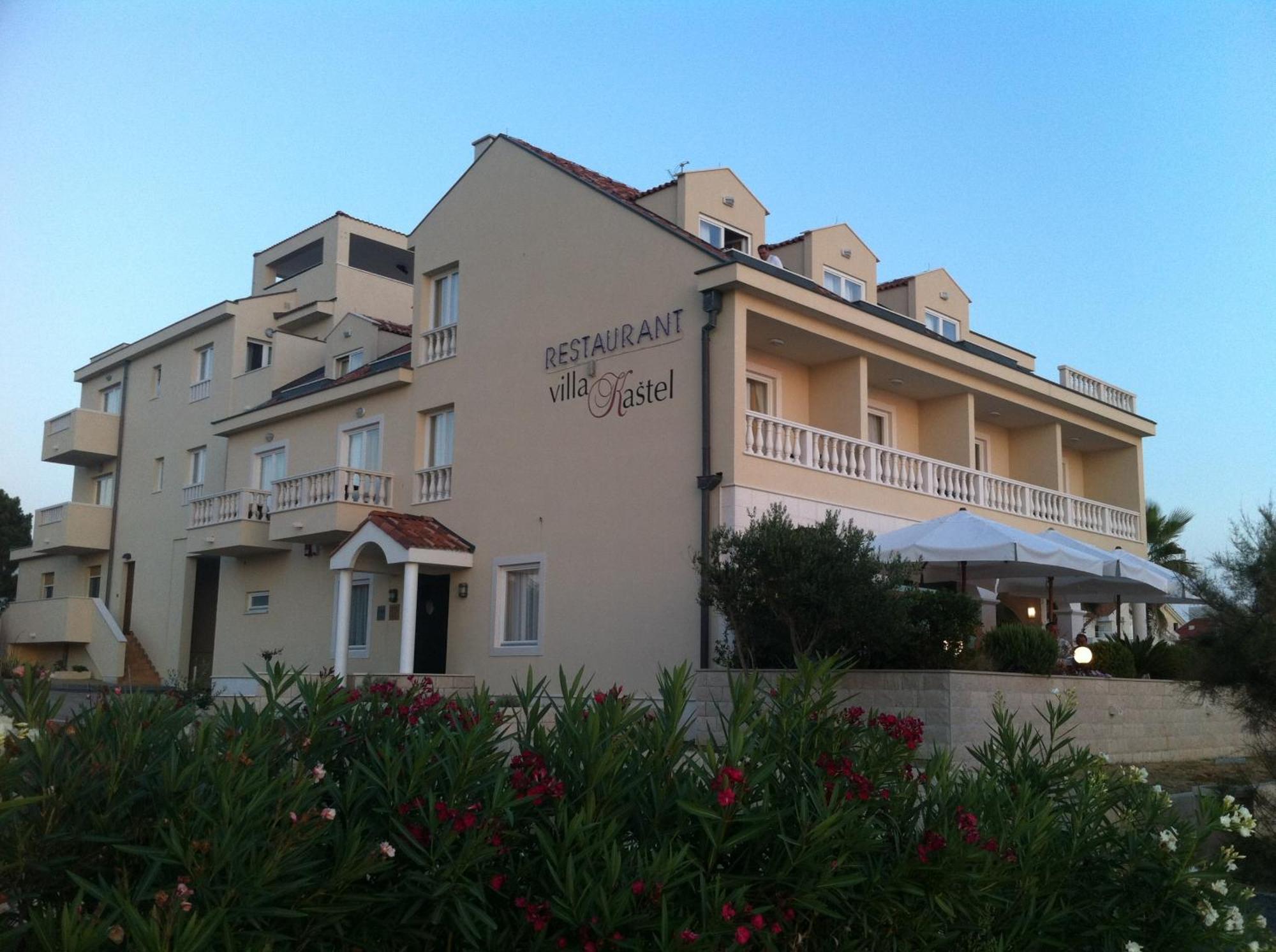 Villa Kastel Povljana Buitenkant foto