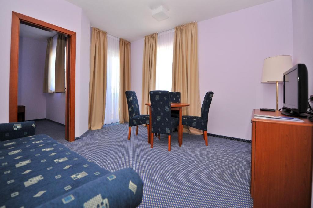 Villa Kastel Povljana Buitenkant foto