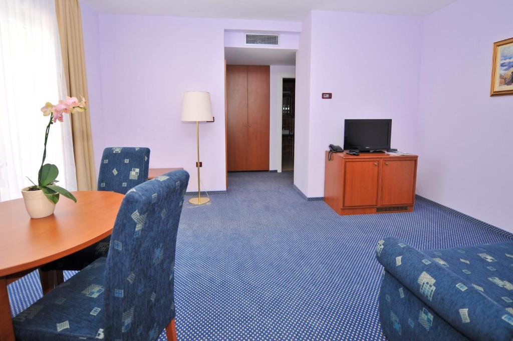 Villa Kastel Povljana Kamer foto