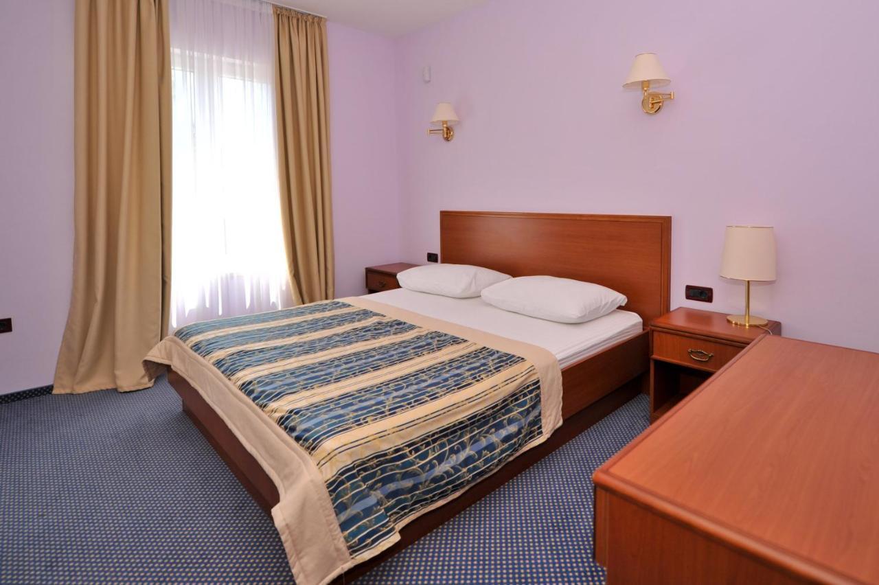 Villa Kastel Povljana Kamer foto